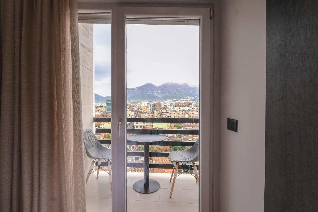 تيرانا Two Steps Apartments 2 المظهر الخارجي الصورة